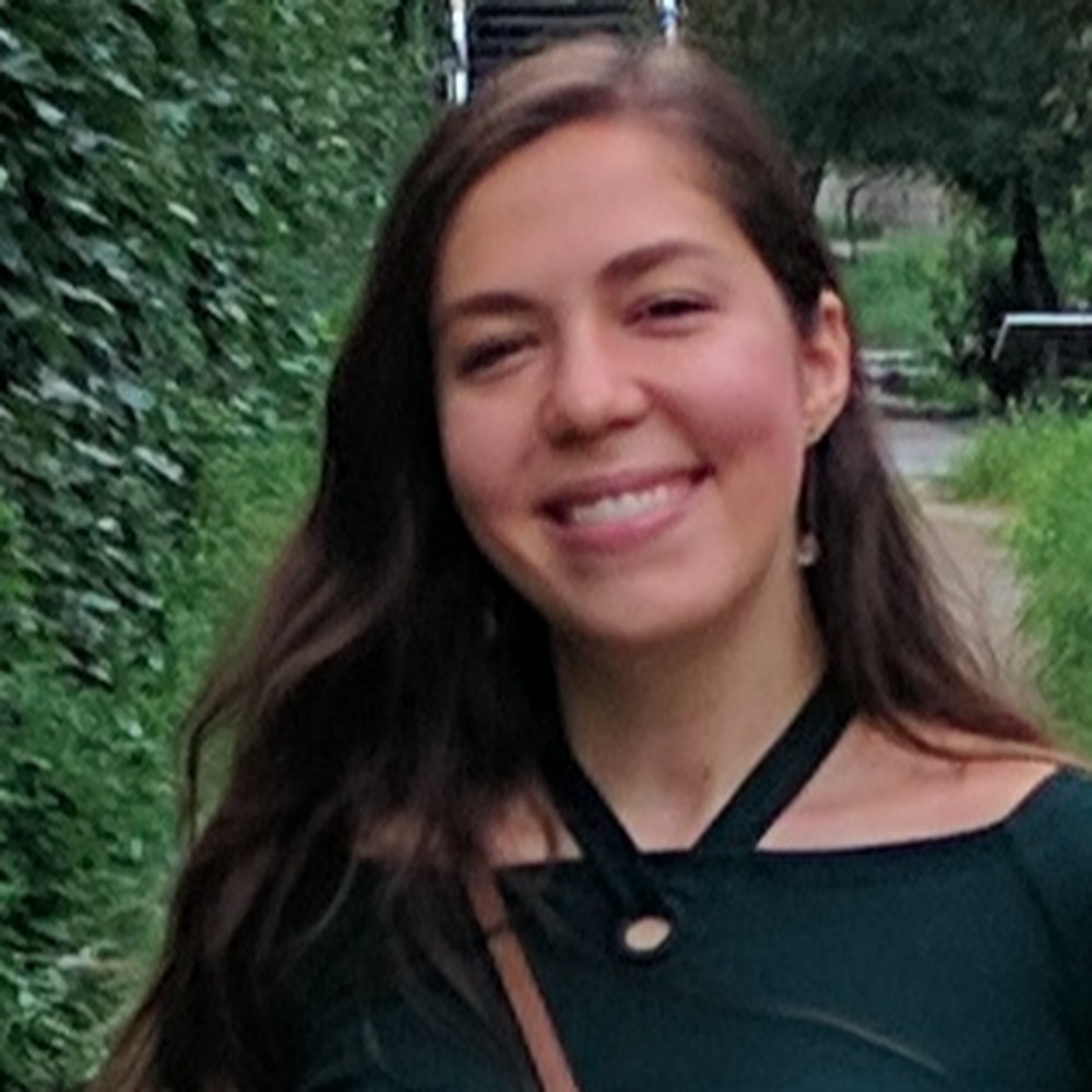 Meet your Posher, Natalia